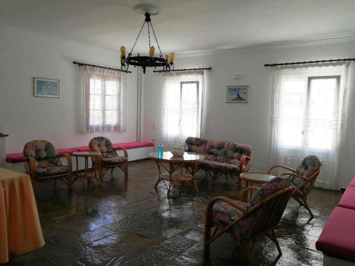 Asterias - Seafront Hotel 2*